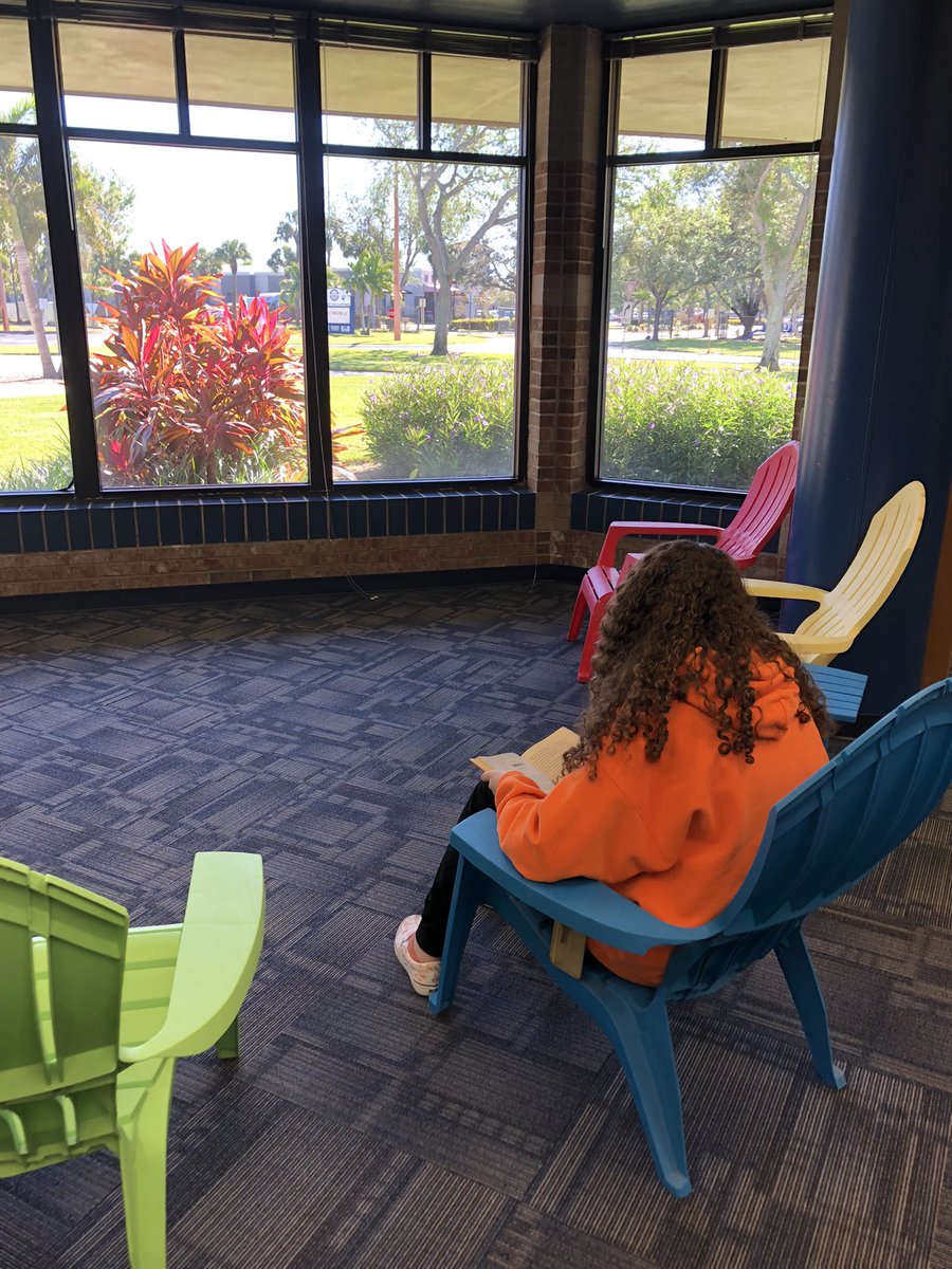 Mrs. Carpenter tweet media