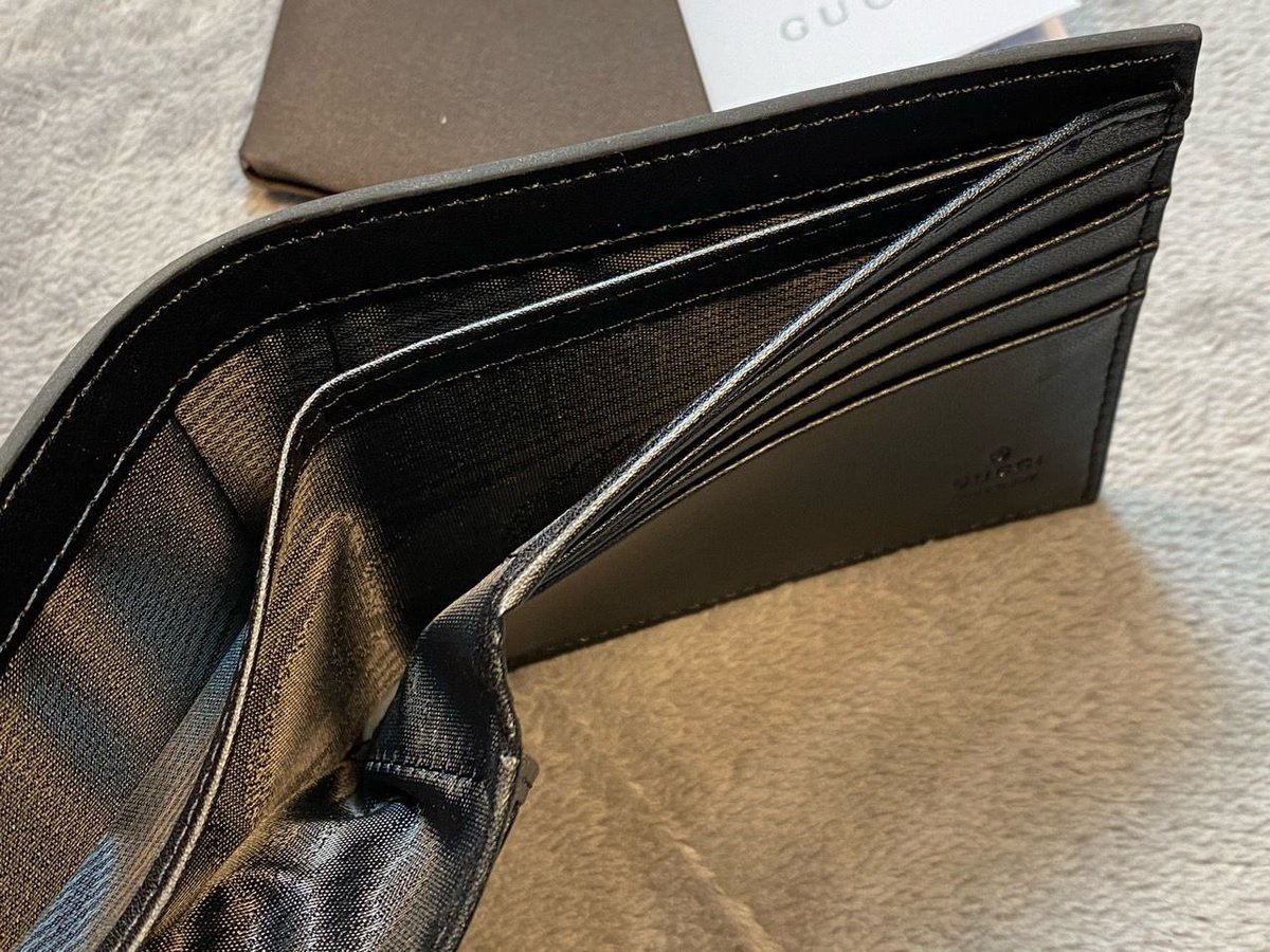 카톡바로가기:
bit.ly/3W5WuGg

카카오톡 아이디 : trstyle

위 아이디 친구추가 후 문의 주세요~

상품명과 사진 캡쳐후 문의 주시면 상담이 빨라요♡

*상품설명*
구*  최신~상^^ 풀구성 풀~~박스
1000% 실사
총알배송상품!!!^^

#구찌 #구찌반지갑 #구찌남성지갑 #구찌남성반지갑