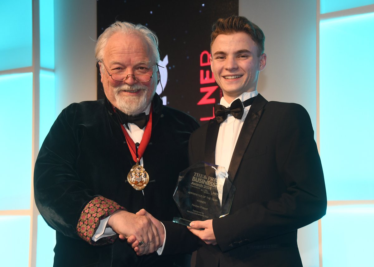 york_college's tweet photo. We're very proud to announce that our Plumbing and Heating student Reuben Philpott was named Apprentice of the Year at the 2024 @yorkpress BUSINESSiQ Awards held @YRacecourse.

Reuben is serving his apprenticeship with Vanguard Heating Supplies. https://t.co/2AODgriuse