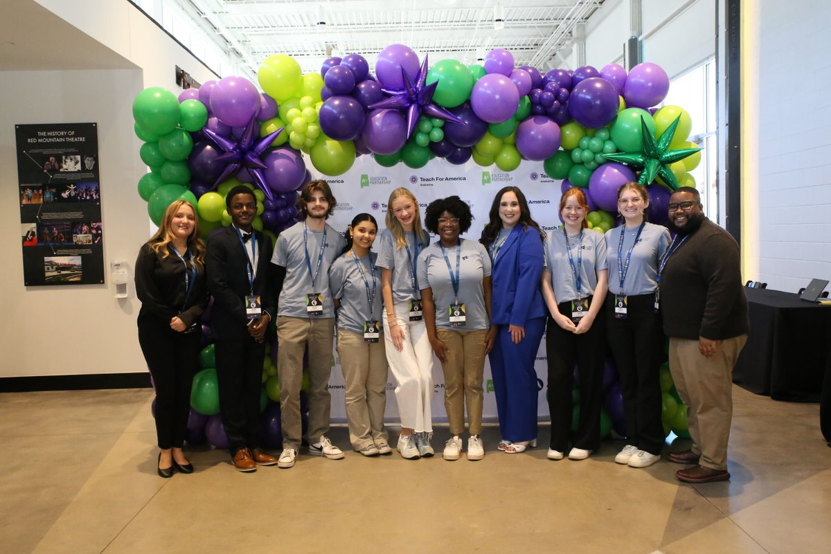 studentvoicesAL's tweet photo. The A+ Student VOICES Team joined the Alabama Opportunity Summit, connecting with leaders statewide to build a brighter future for Alabama students! 🎤 They rocked their student panel, sharing insights on the power of student voices in shaping education policy in Alabama. 👏 https://t.co/vaeJkQtke9