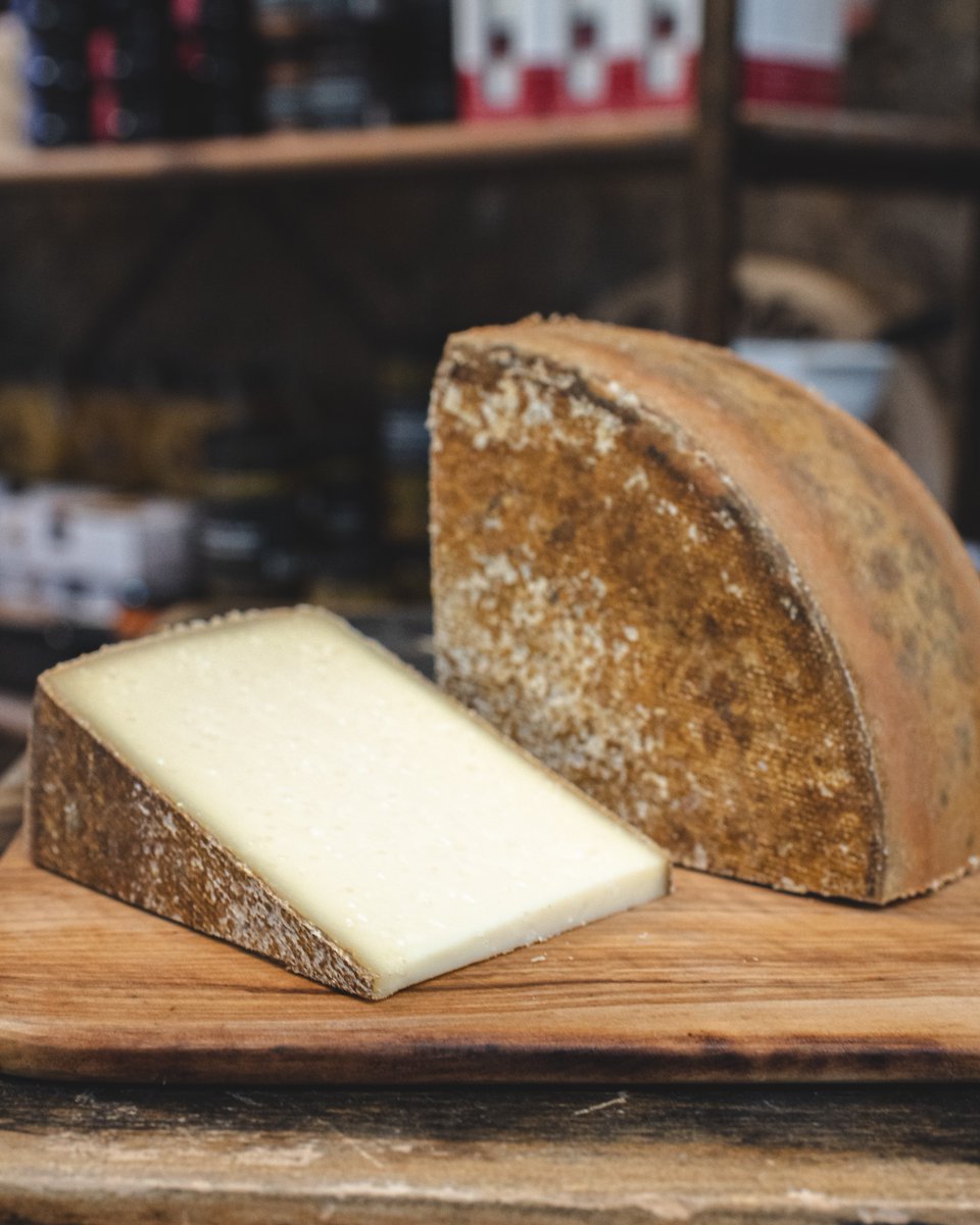 The one that everyone waits all year for... 🧀

5 Brothers Reserve, only available in December, has arrived. Aged for 18 months to deliver a bold, nutty flavor with an irresistible crunch from those coveted cheese crystals.