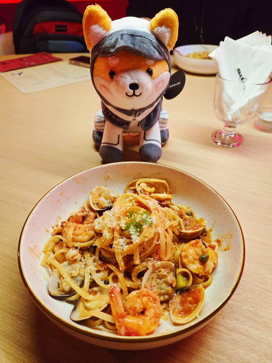 當你認真線下推廣 Asteroid，發現每個人都充滿了興趣，真的非常感動。社區建設就是這樣，一步一步，真心實意地去感動每一個人。#ASTEROID #AsteroidShiba 

When you earnestly promote Asteroid in person and see that everyone is interested, it's truly touching. Building a community is like