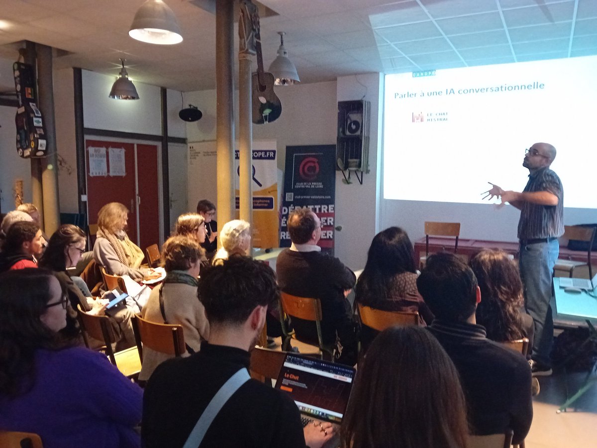 Avec <a href="/Laval_P/">Pascal Laval</a> , nous avons assisté à l'atelier animé par 2 formateurs de <a href="/Canope_DTCVL/">Réseau Canopé Centre-Val de Loire</a> lors de la journée #EMI organisée par la DRAC . Thème: le pouvoir des mots: libérez le potentiel de l'#IA avec l'art du prompt.
👏 #formation #Education