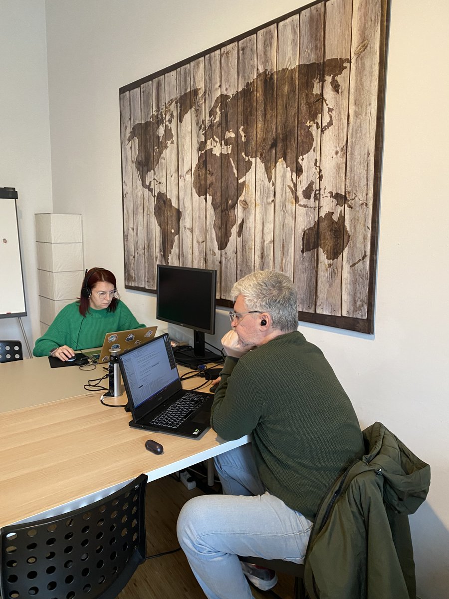 CodeFactoryVIE's tweet image. 💡 Focus, collaboration, and breakthroughs in action!
🖥️ Today, our students are tackling challenging coding tasks, learning by doing, and growing their skills step by step.
💪 Keep up the inspiring work!
____
#LearningInProgress #CodingLife #wecreatedevelopers
