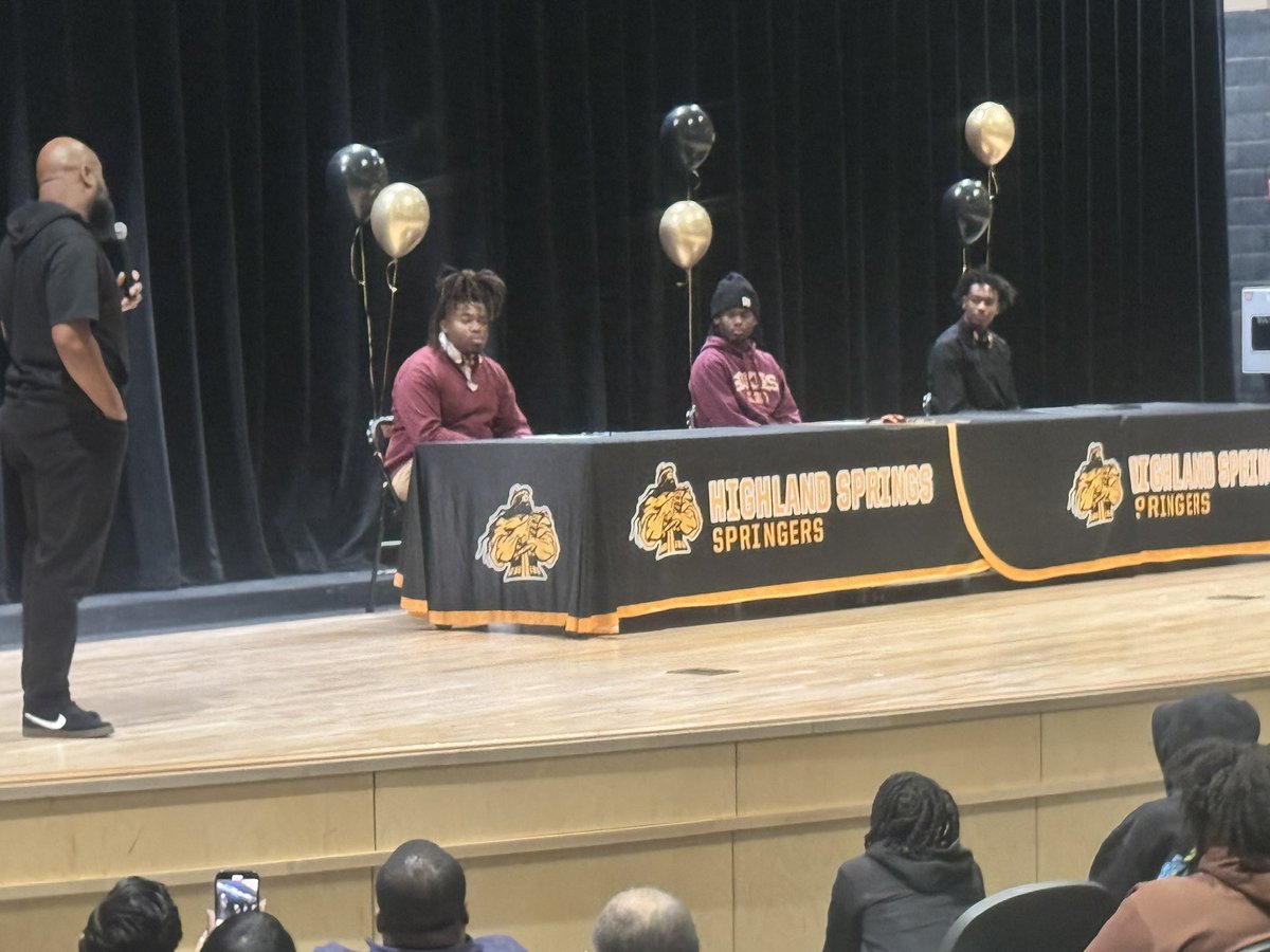 National Signing Day for 3 <a href="/gohshsfootball/">HSHS Football</a> seniors. <a href="/NelsonLayne_/">Nelson Layne</a> <a href="/DemariLassiter/">Demari Lassiter</a> <a href="/bj2turntt/">Brennan Johnson</a> all will be signing their National Agreement with the following schools (Army, Elon, and Virginia Tech). More to come in February.