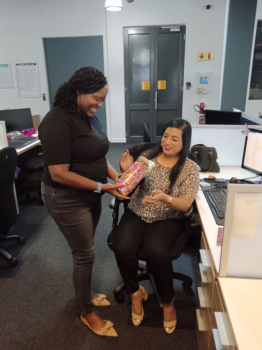 TarsusOnline's tweet image. We wrapped up the year with the #HPESmartChoice Purchase Program launch! Fully configured servers quoted in minutes, shipped in days—not weeks. Simplified processes save time, boost sales, and grow business. Plus, we enjoyed waffles 🧇, ice cream, and prizes! 
#TarsusDistribution