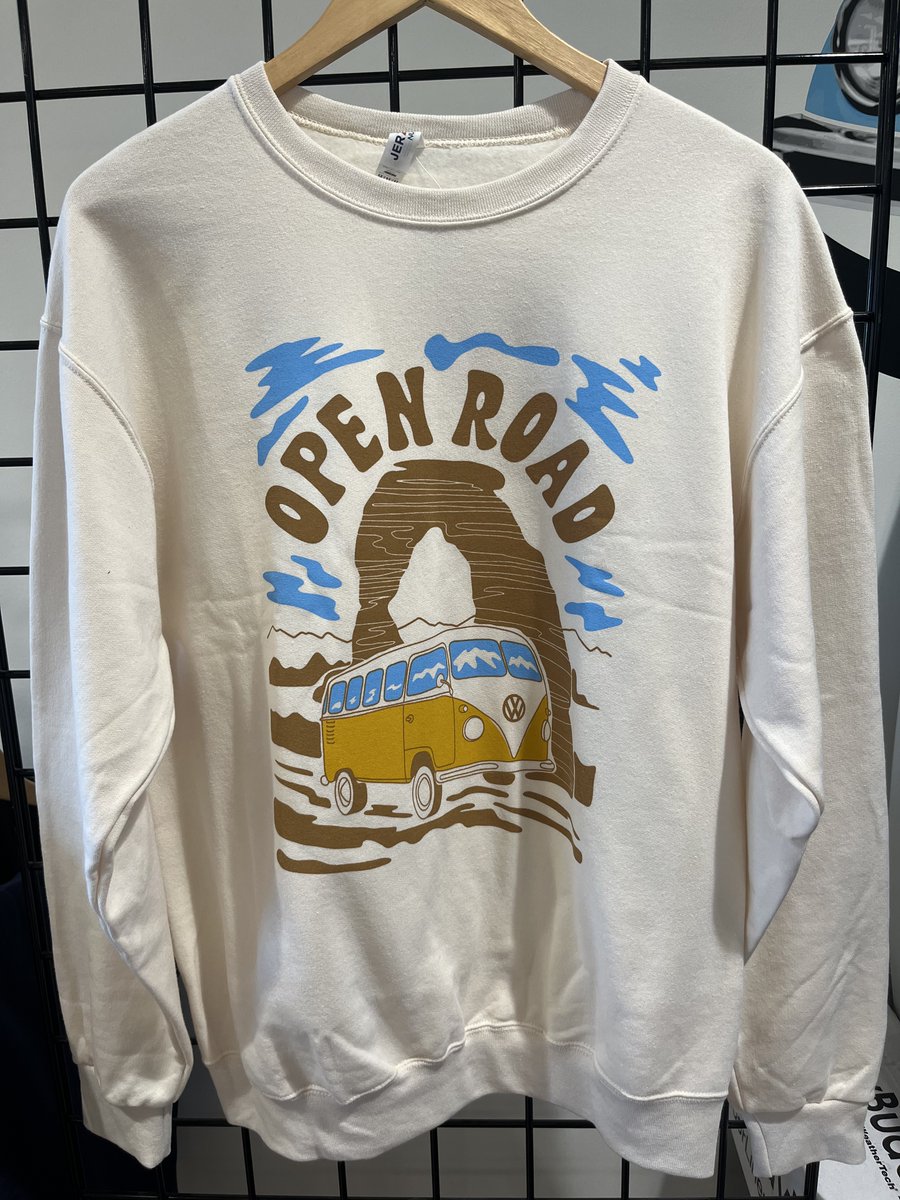 FowlerVW's tweet photo. 🎄 What's in our Gift Shop Wednesday! 🎄 As the temperatures drop, we’ve got the perfect way to keep you warm. Check out our VW sweatshirts—your go-to for comfort this season! 🧣❄️ #WhatsInOurGiftShopWednesday #fowler #automotive #volkswagen #VWStyle #StayCozy #WinterWardrobe https://t.co/mSlNSvFNNZ