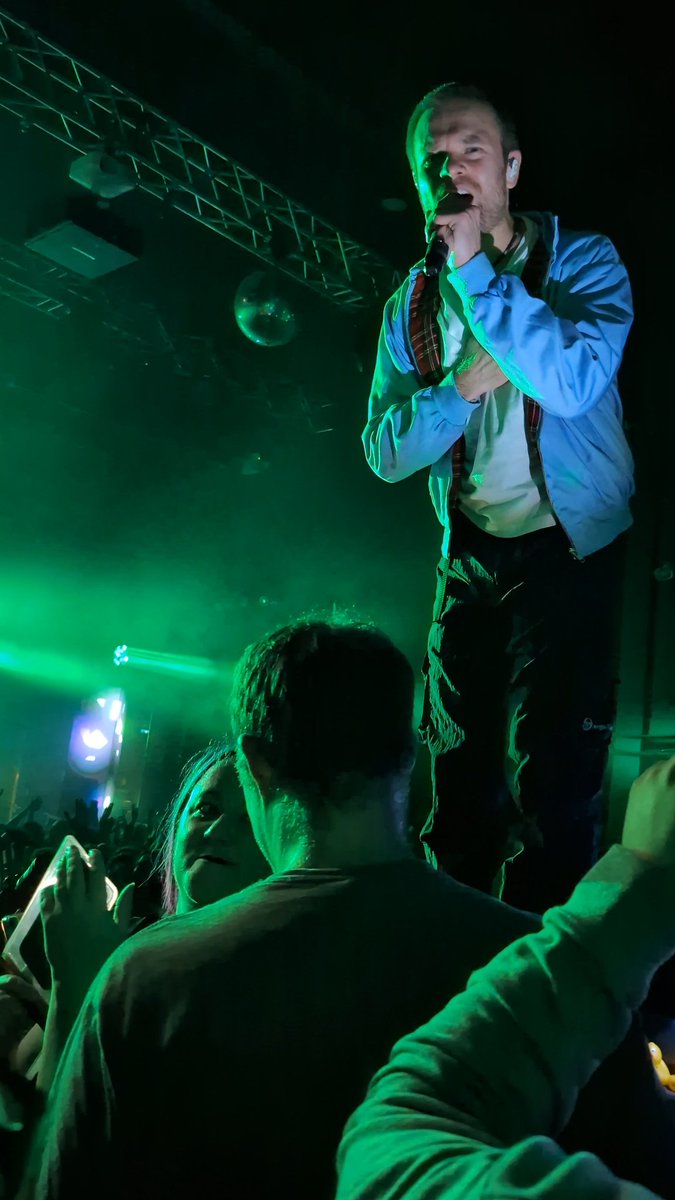 BTokeley's tweet photo. It was so nostalgic to be back at the one and only LCR for @ENTERSHIKARI on Sunday!

How do they keep getting better each time?! Where's the ceiling?! I'm scared (and excited) 🤘 https://t.co/DBX674XVEY