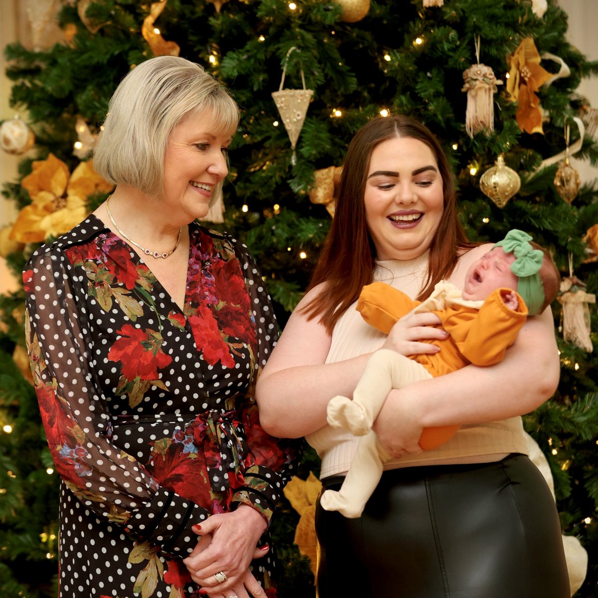 Mid West team wins HSE Excellence Award for collaborative innovation in healthcare.  This project involved the development of a perinatal self-care initiative in the Mid West.
#HSEExcellenceAwards24
bit.ly/41cGyGB