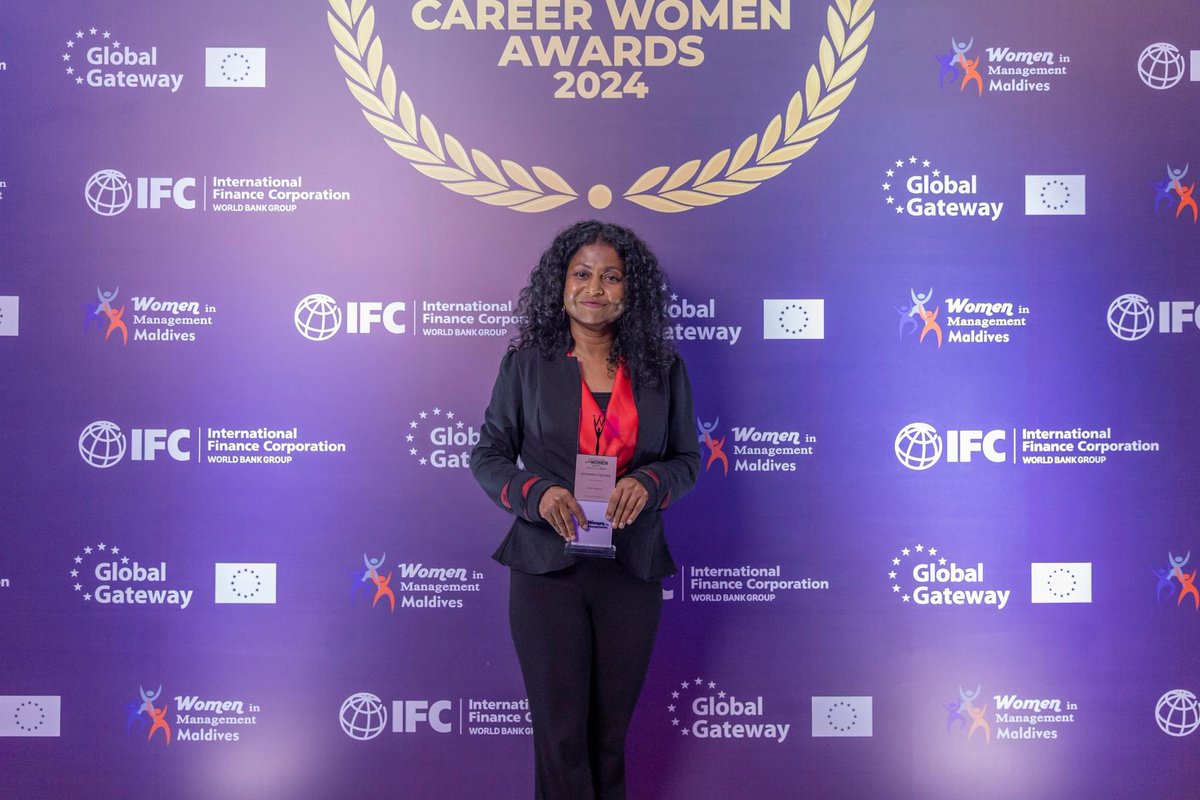 WIMMV's tweet photo. Arts &amp; Music Award - Fathimath Fezleen, Band Leader and Band Owner, Detuneband

@IFC_SouthAsia 

#WIMMV #WIMMV2024 #WIMMVawards2024 #IFC #EmpoweringWomen #Leadership #CareerGrowth https://t.co/awHkWQiCC2