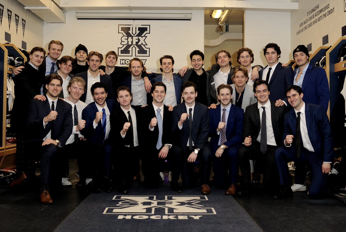 X-Ring 2024 with X-Men Hockey!

Congratulations to our student-athletes from X-Men Hockey who received their X-Ring yesterday! #hailandhealth #goxgo