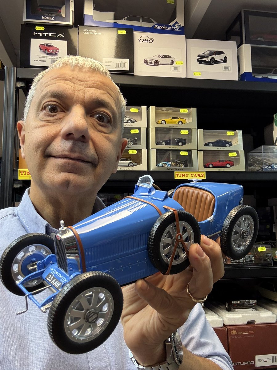 cars_tiny's tweet photo. Bugatti T35 1925 Norev Scala 1:12 #tinycars #bugatti #bugattit35 #scala112 #norev #scalemodel #diecast #modellismo https://t.co/n7olKQCwry