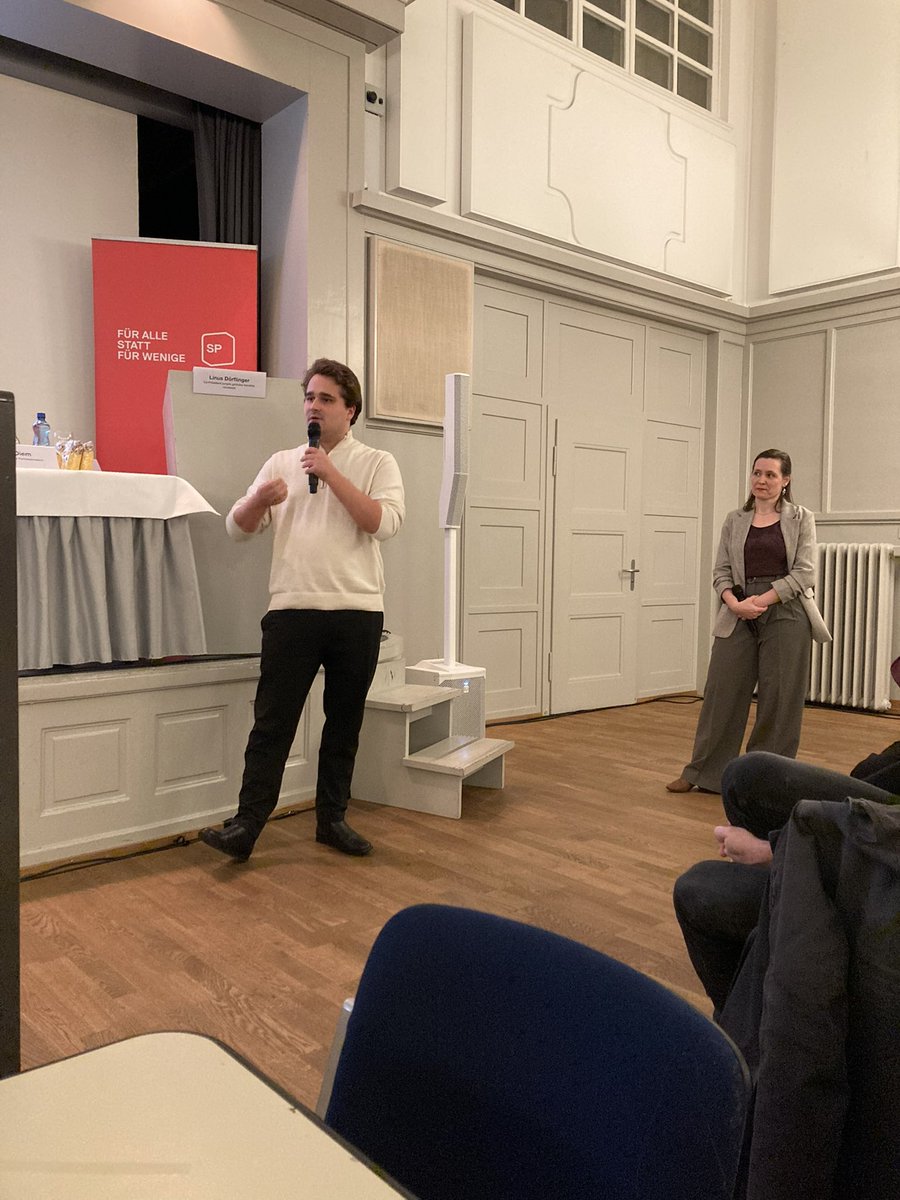Cyril Bleisch (@cyrilbleisch) on Twitter photo Gestern Abend vertrat ich die Contra Position gegen die Umweltverantwortungsinitiative, an der DV von <a href="/SPBaselStadt/">SP Basel-Stadt</a>
Einer gegen 100 aber hat Spass gemacht! Gestern Abend vertrat ich die Contra Position gegen die Umweltverantwortungsinitiative, an der DV von <a href="/SPBaselStadt/">SP Basel-Stadt</a>
Einer gegen 100 aber hat Spass gemacht!