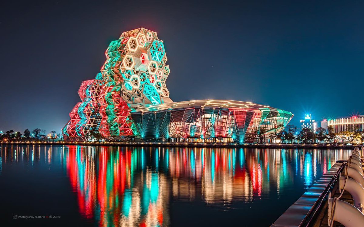 又快到孤單的聖誕節了