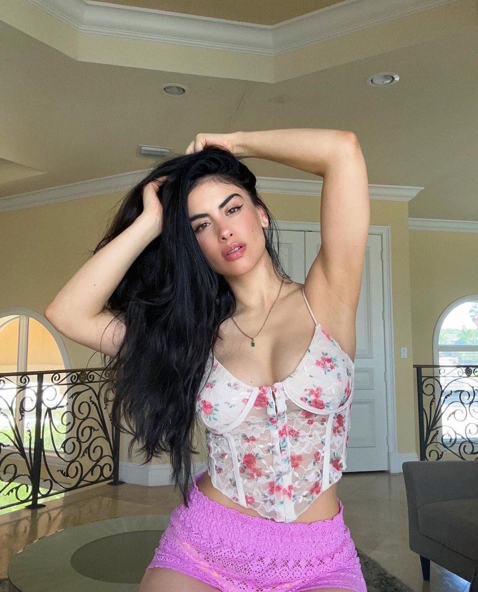 ℂ𝕆ℝℝ𝕀ℙ𝕀𝕆 tweet media