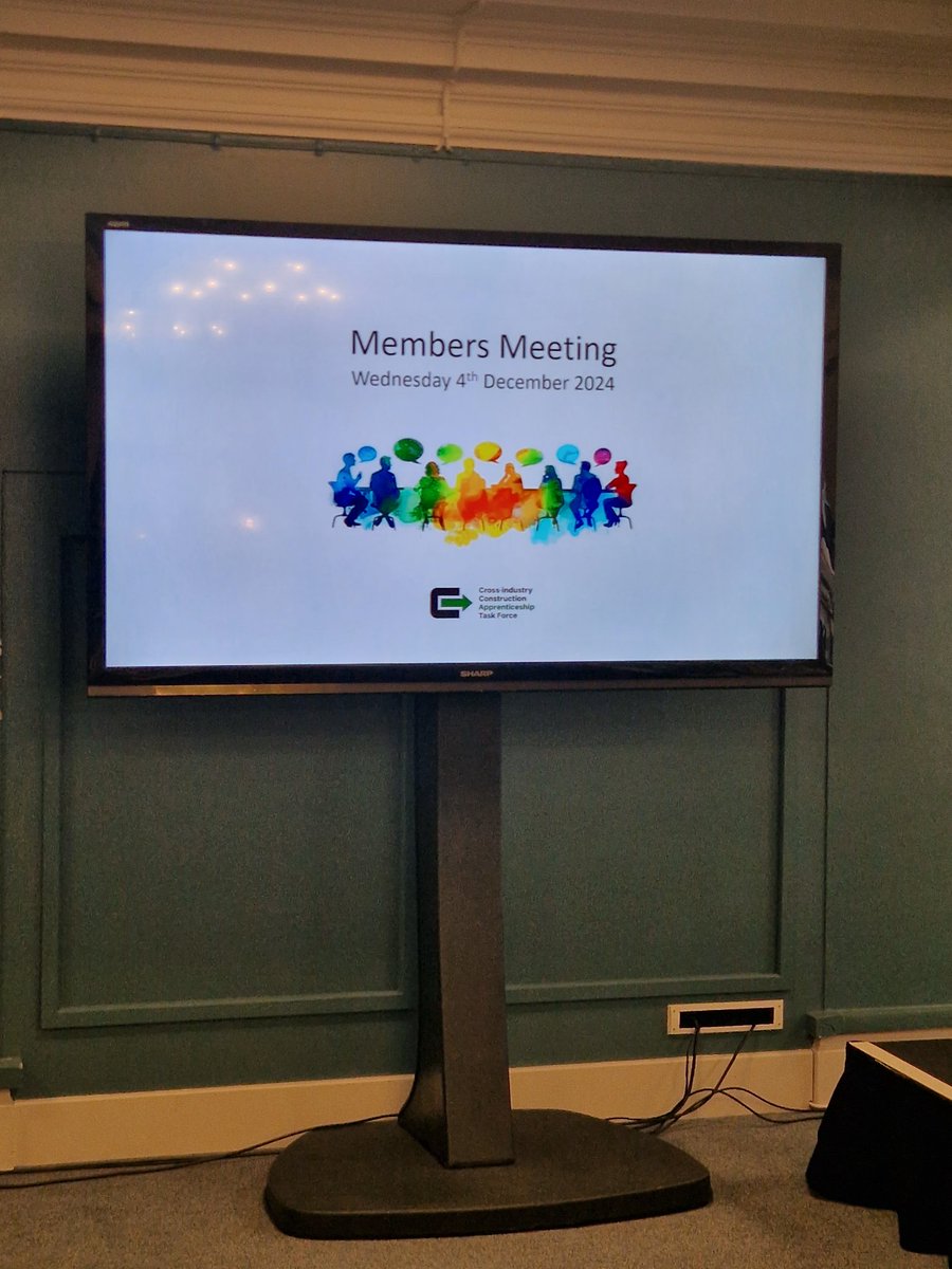 ConstructureUk's tweet image. Our last meeting as the CCATF has ended. An in-depth discussion was had about the challenges faced by the sector and the opportunity for change. Going into the New Year as #Constructure we&apos;re looking forward! #skillsmatter