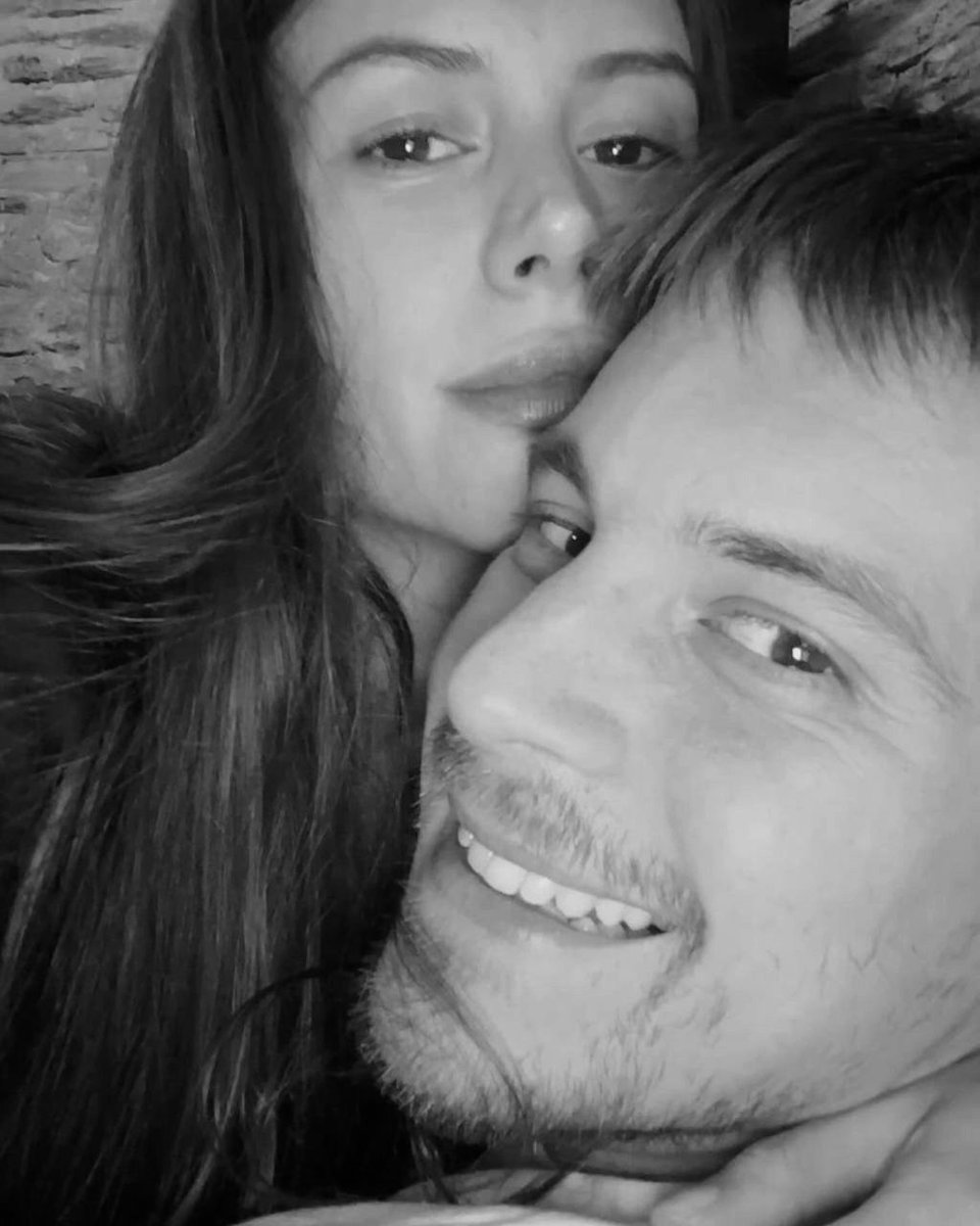 ⠀⠀⠀⠀⠀
                      связаны 🫀.
⠀⠀⠀⠀⠀