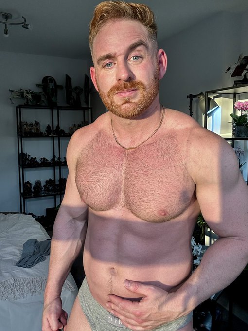 Watch Jonasjacksonxxx's leaked NSFW photo on TwXstars