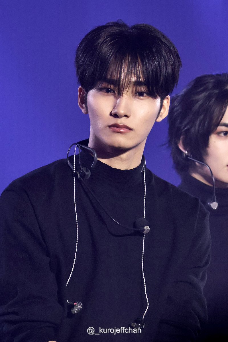 _kurojeffchan's tweet photo. 241204 ENA 케이팝업 차트쇼

🐈‍⬛<3

#EPEX #이펙스 #제프 #jeff https://t.co/QBg382NwQQ