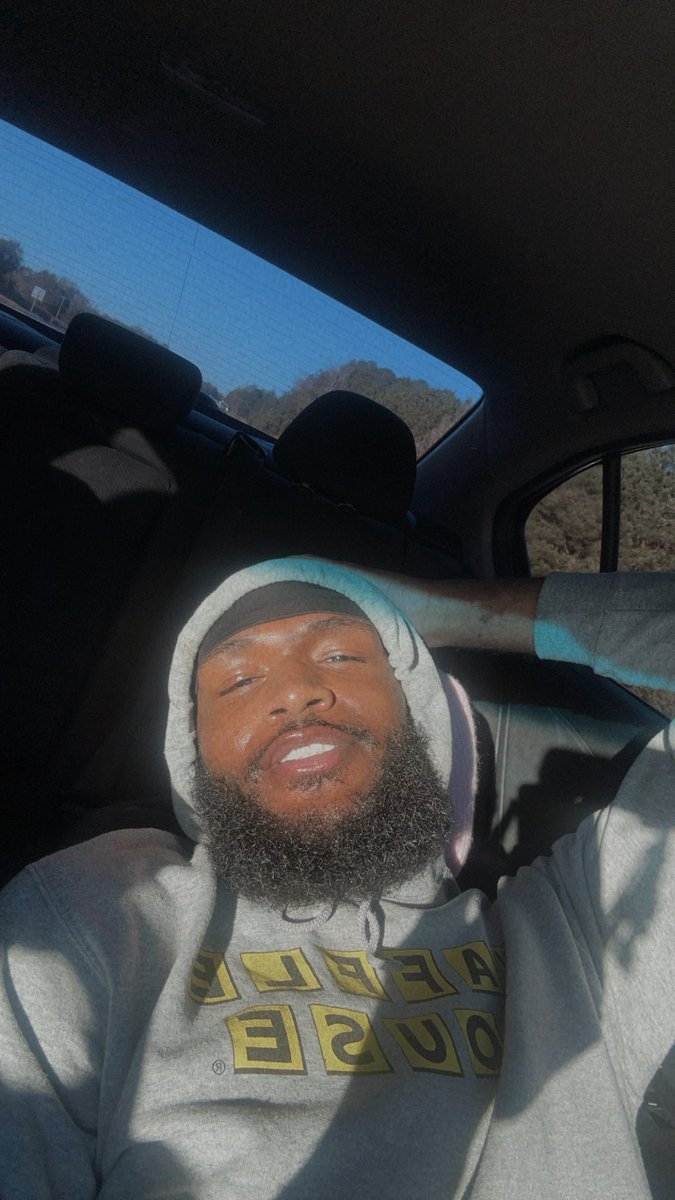 ImJaKevin's tweet photo. Been stepping on shit since my mama stayed in dem apartments 🙂‍↔️ https://t.co/iiDxrVQ7AV