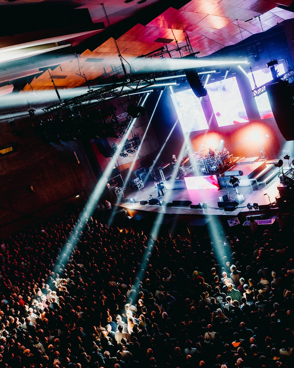 So thankful that I get to do this for a living every night!

📸 <a href="/WorkByWolfe/">w</a>