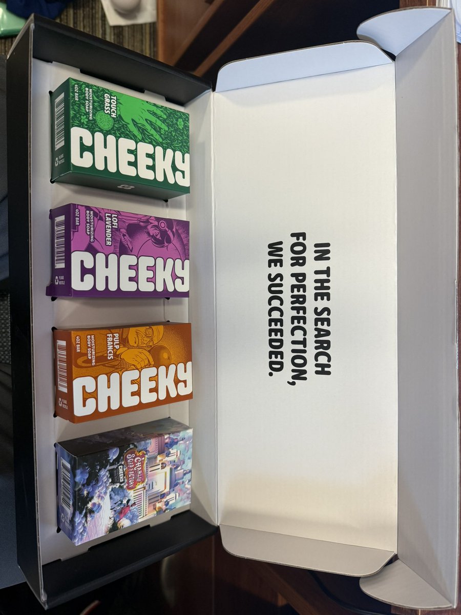 CLWN FXSH tweet media