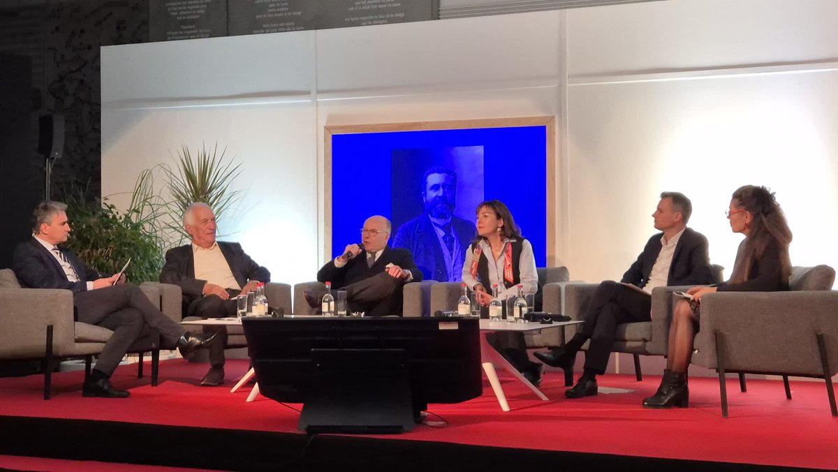 MostafaFourar's tweet photo. Très bel hommage à #JeanJaurès à l'Hôtel de Région @Occitanie pour les 1️⃣0️⃣0️⃣ ans de sa Panthéonisation.
Son Discours à la Jeunesse et sa Lettre aux instituteurs lus ce soir par @MagydCherfi sont parmi les plus beaux écrits sur ces thèmes et nous invitent toujours à la réflexion. https://t.co/Yd137kyPld