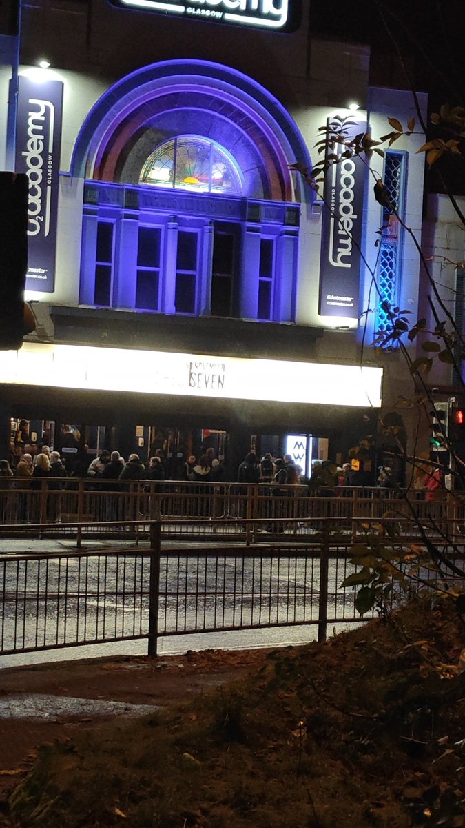 ifeelalright's tweet photo. Tonight @shedseven https://t.co/Urv9cdZlWb