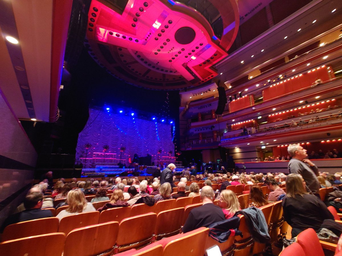 TheRotundas tweet media