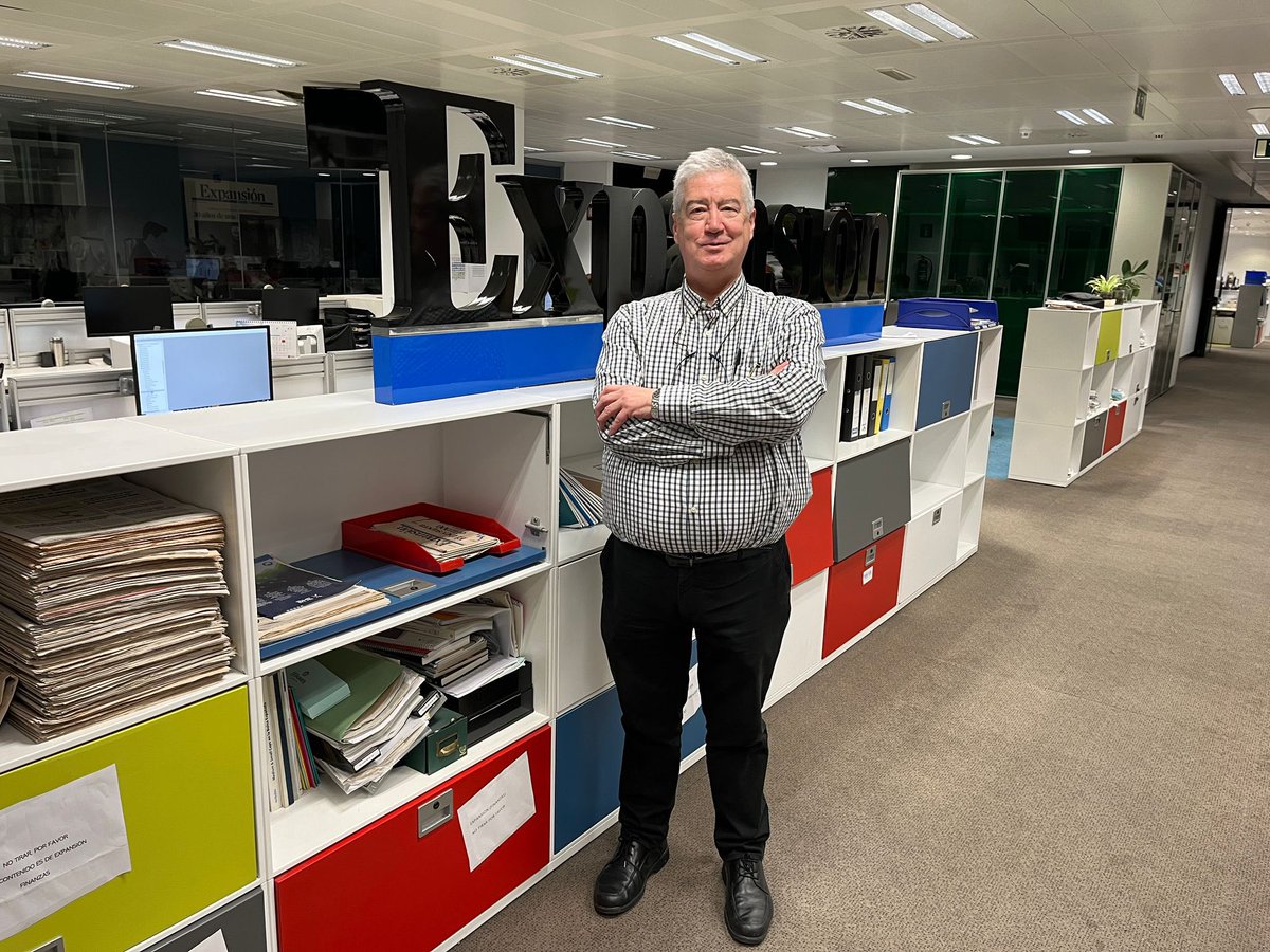 👨‍💻 Hoy se jubila <a href="/MiguelValverde4/">Miguel Valverde</a>, nuestro veterano periodista que deja  Expansión tras 34 años de brillante trayectoria. 

Ha sido un periodista rigurososo y una voz imprescindible para estar al día de la legislación laboral y sus reformas.