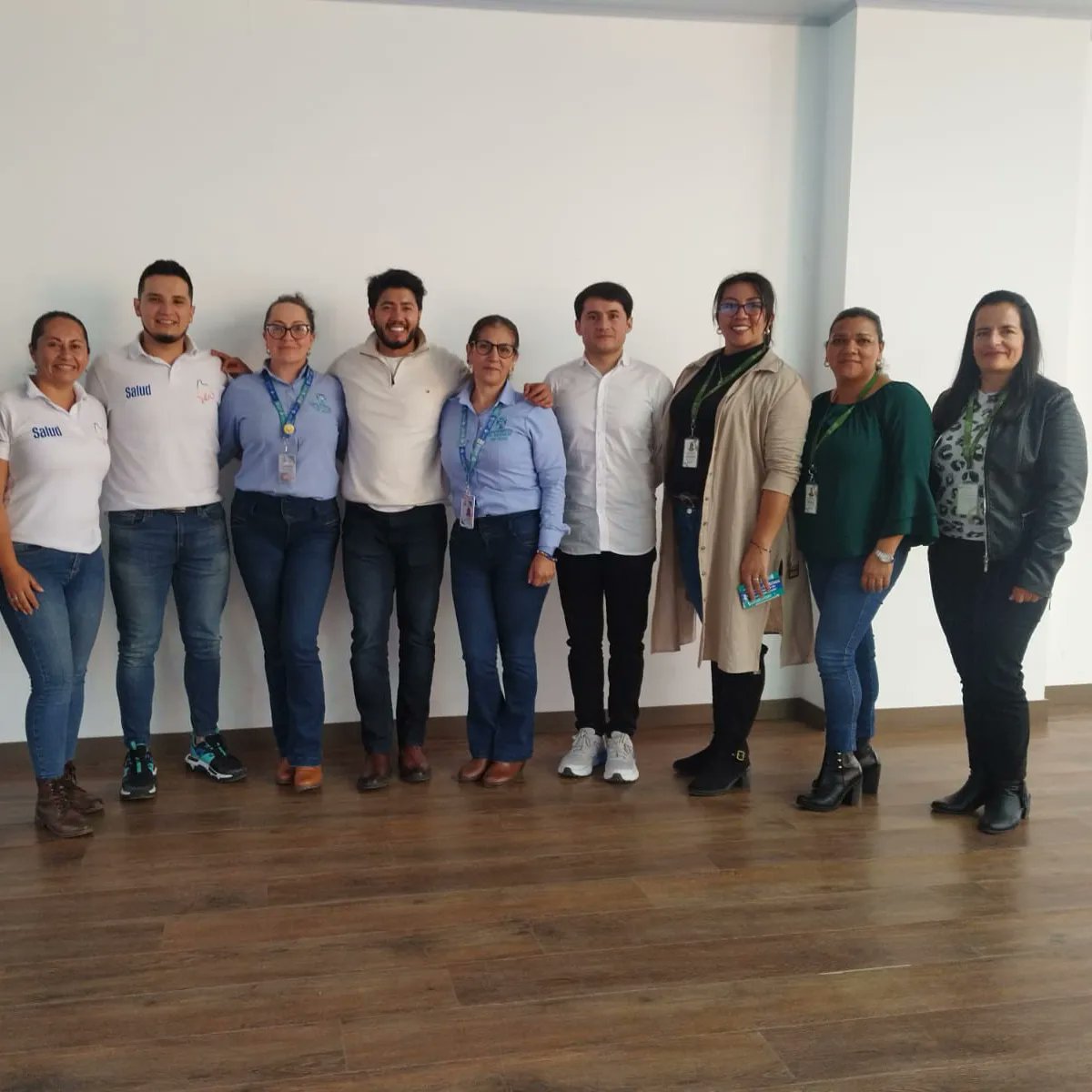 HospitalUbate's tweet photo. Con la presencia de la @SecSaludCundi, veedores en salud y miembros de la Asociación de Usuarios de nuestro Hospital así como funcionarios de la @AlcaldiaDeUbate, se realizó la capacitación en Defensoría del Usuario liderada por nuestro equipo SIAU y @CundinamarcaGob https://t.co/WhtnpeccLR
