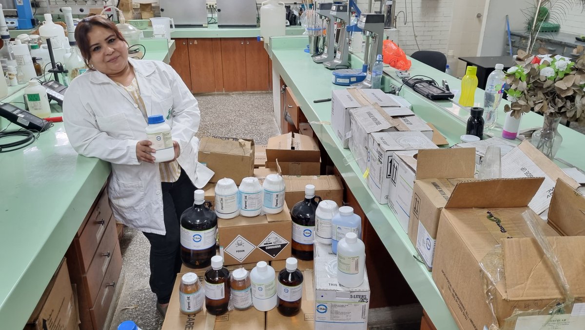 enca_gt's tweet image. Este valioso aporte refuerza los insumos del Laboratorio de Análisis de Suelo, contribuyendo directamente a la formación práctica de nuestros estudiantes... 

#ENCA #INTERLAB #Donación