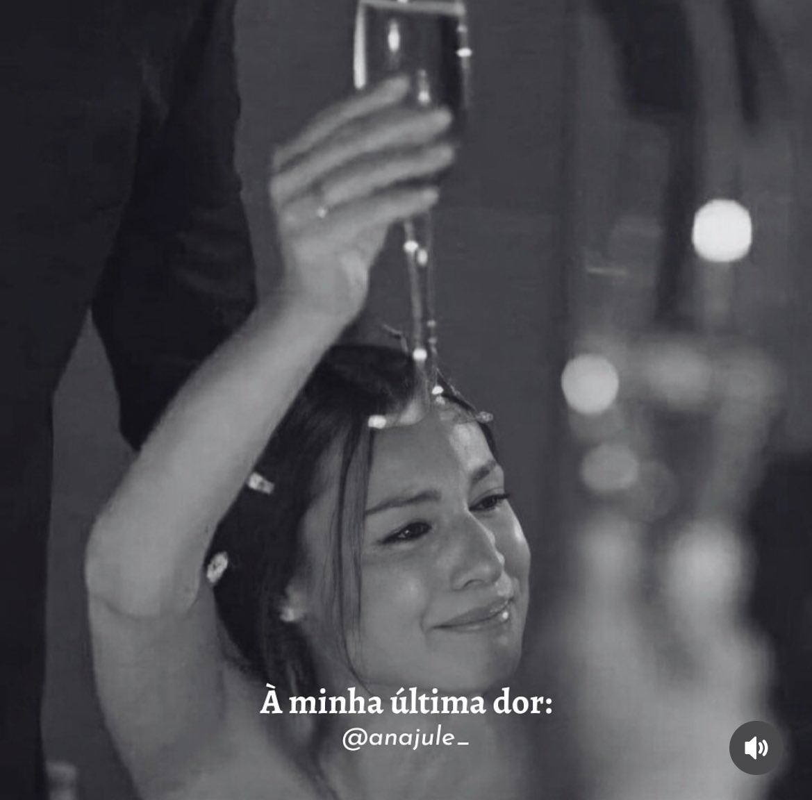 CARTA ABERTA A MINHA ÚLTIMA DOR.

Você foi a ferida mais profunda que meu coração já ousou sentir, a dor que rasgou em mim um espaço tão vasto que, por mais que eu tente preenchê-lo, nada se encaixa. ++++