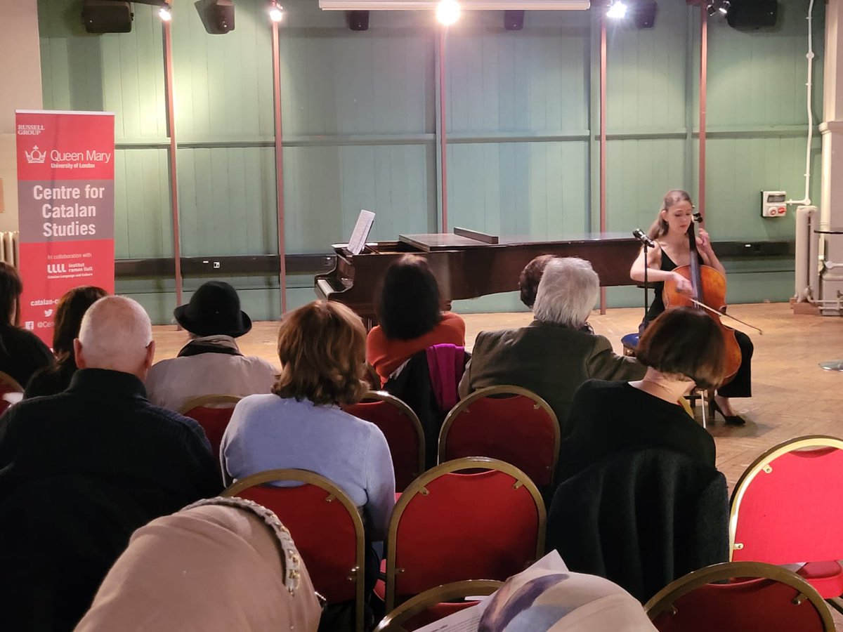 CCS_QMUL's tweet photo. The Annual Catalan Lecture 2024 focused on music. The event took place last month at the Octagon, Queen Mary University of London, with fantastic performances by soprano Louisa Beard, pianist Clive Pollard and cellist Laura Peribáñez.
More on our website: https://t.co/bsXeem0Q33 https://t.co/RrEDPkR1Eg
