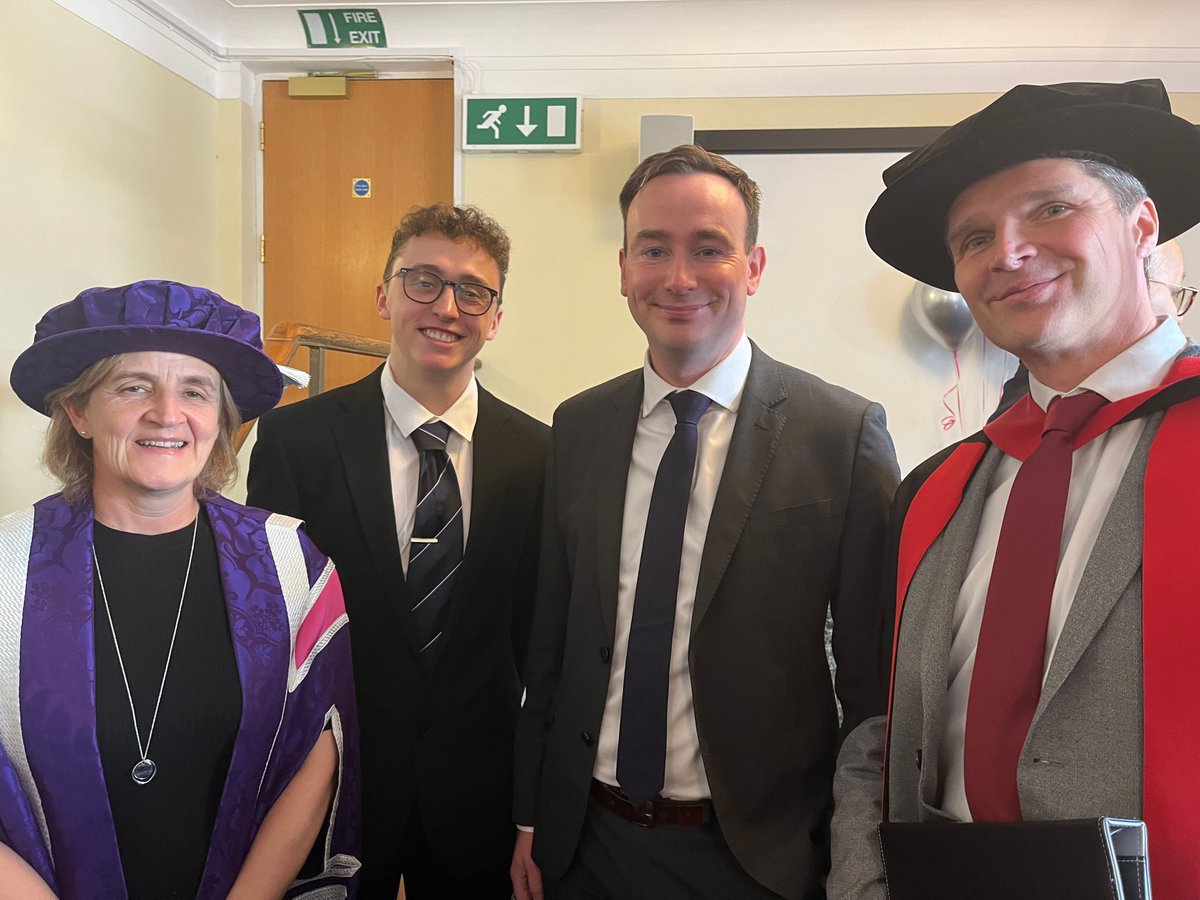 Tom Hayes MP tweet media