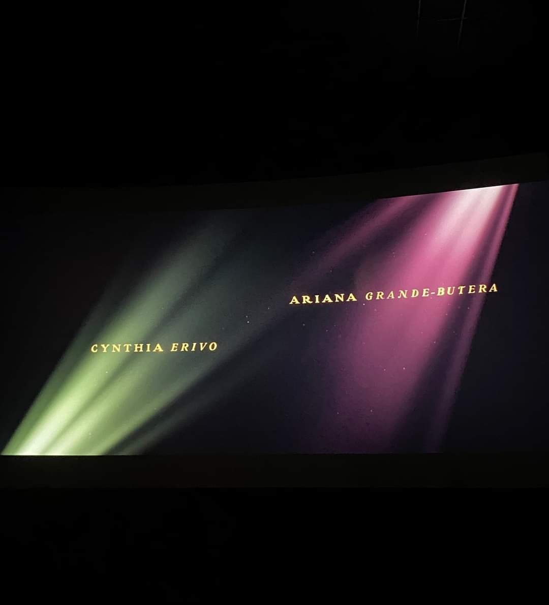 AriRose5's tweet image. No puedo creer la increíble que es WICKED, ame cada segundo de esta primera parte, totalmente arte ♡
#dreamcometrue