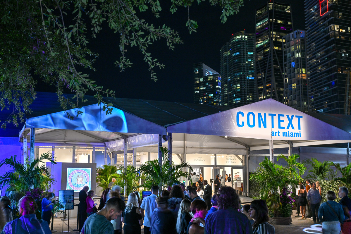 pamm's tweet image. Our partner fairs Art Miami and CONTEXT Art Fair return to the heart of downtown Miami for an exciting kickoff to Miami Art Week 2024. Join us for the VIP Preview benefiting PAMM on Tuesday, December 3. bit.ly/4eBj016