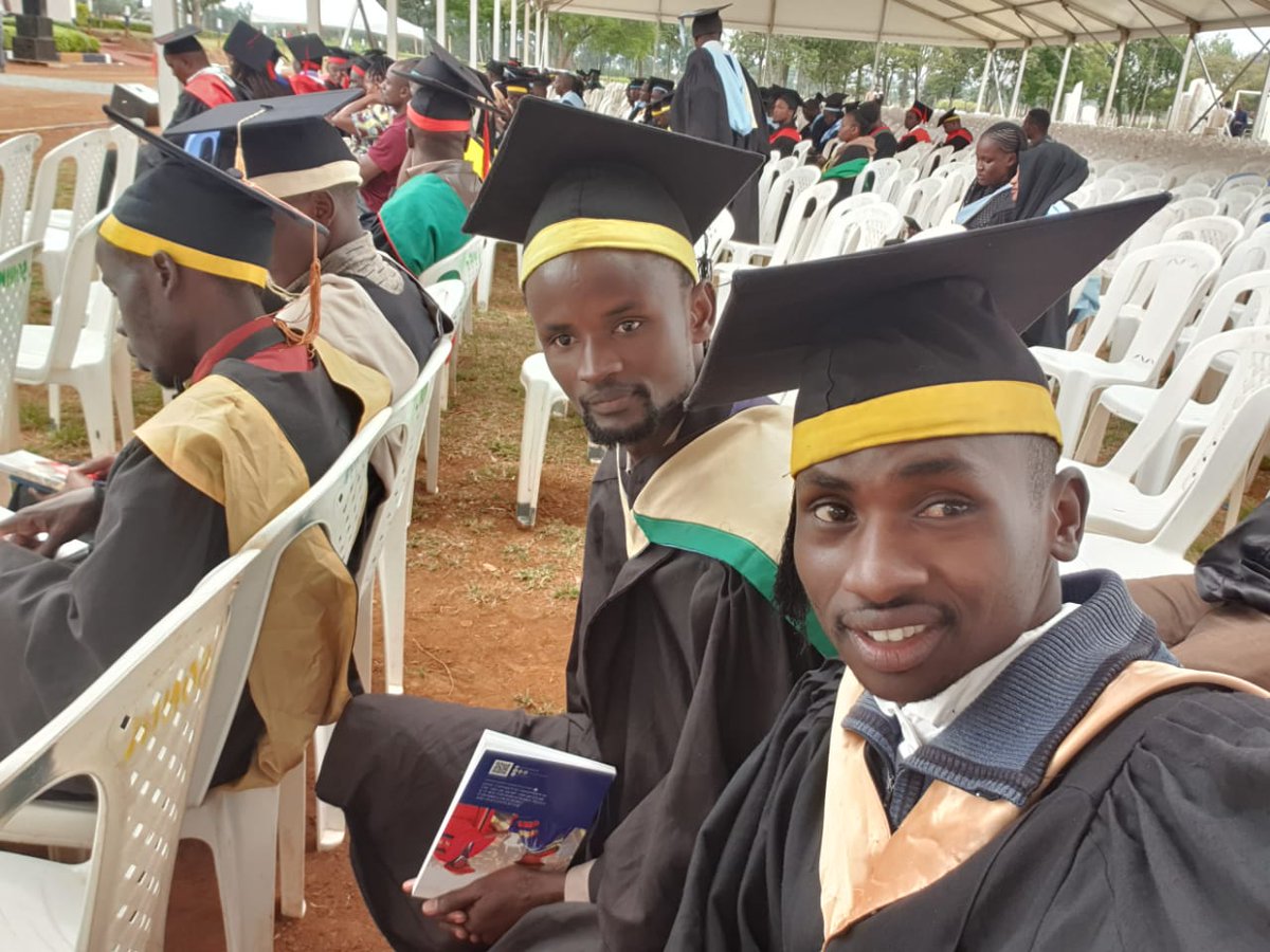 SelectorSello's tweet photo. #Graduation24 
#UniversityChallenge 
#uoe https://t.co/NW6Sg7m2cb