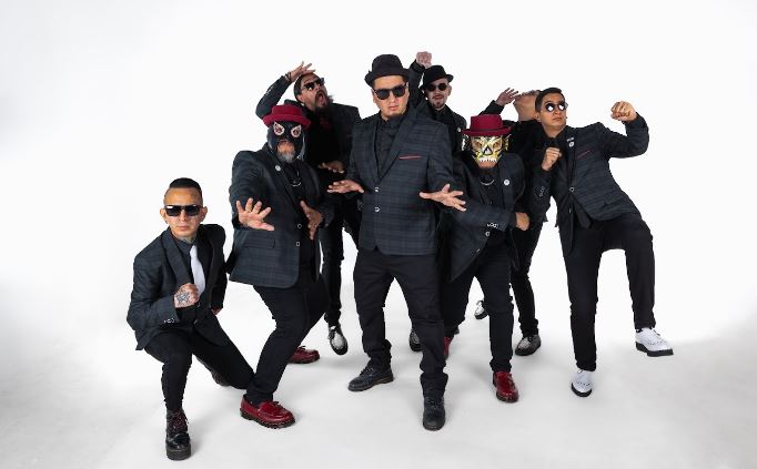 Out of Control Army, originaria de México, y la Melbourne Ska Orchestra, que llega directamente desde Australia, con Maysons Party desde Japón listos para sumarse a esta gran fiesta en el Metropolitan el 24 de noviembre #ska rocksonico.com/nota.asp?not_i…