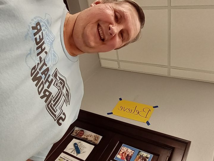 PeteMaples's tweet photo. Please keep Thatcher Sererin and his family in your prayers. He is an 8 year old boy from Goltry Oklahoma. His grandpa is the Football Coach at Timberlake High School. Thatcher is not doing well at OU Med with cancer and complications. #ThatcherStrong https://t.co/C4vw62D2u7