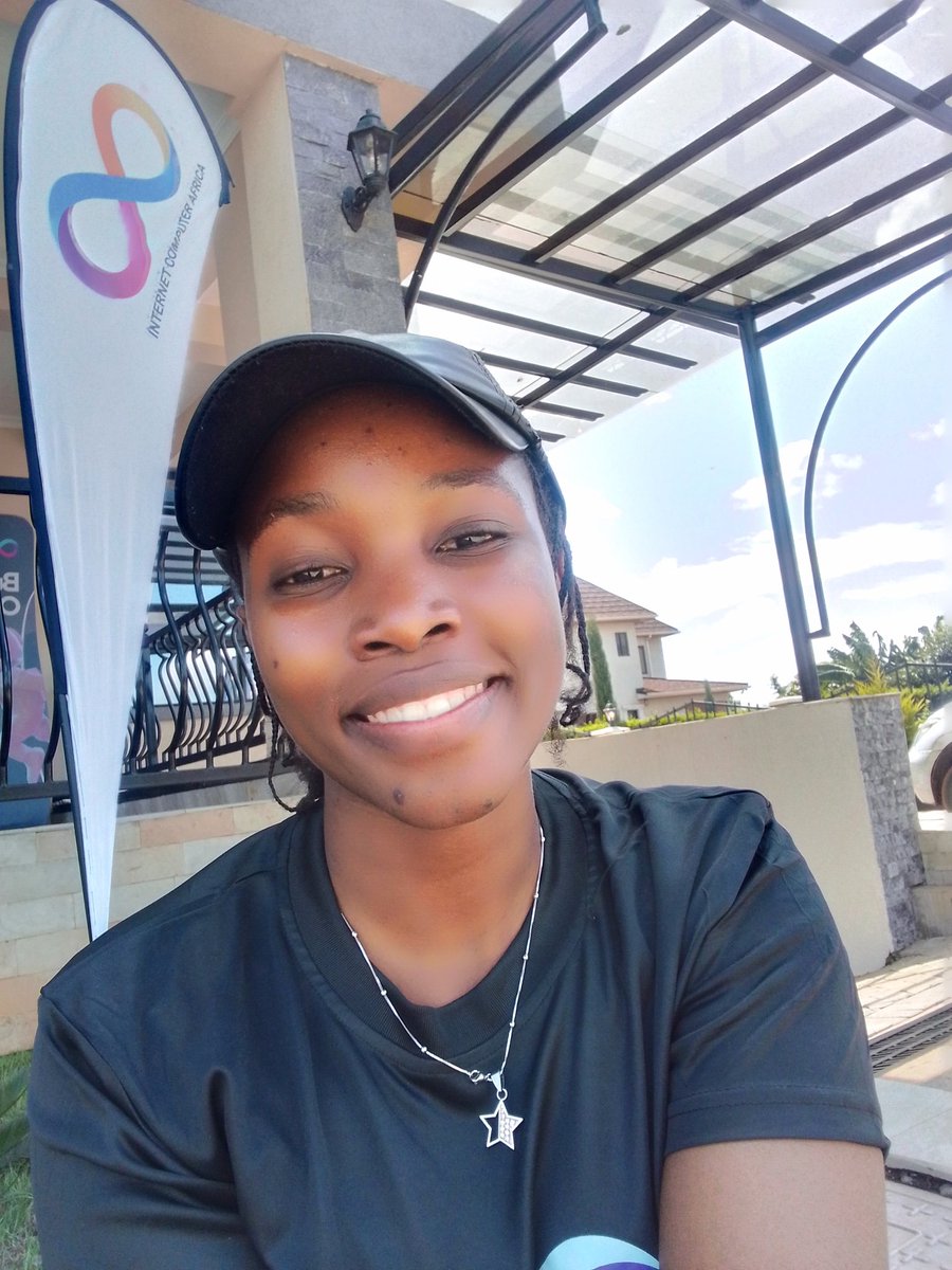 bellahChris_'s tweet image. #Megahackathon2.0#icphackerhouse
@icphub_KE