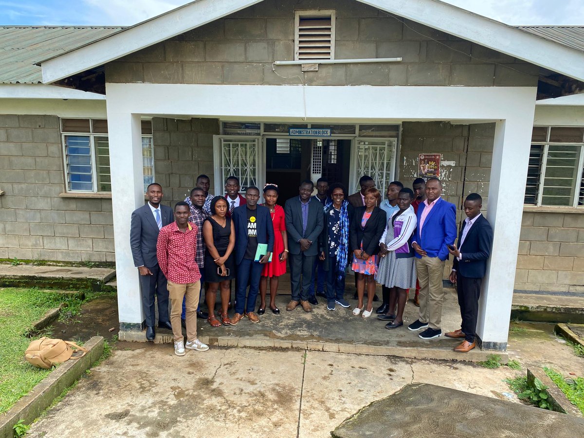 MTioteJoshua's tweet photo. The 20th guild cabinet of the mighty Uganda pentecostal university pausing for a photo with the vice chancellor, the dean of students and the academic registrar after a meeting https://t.co/r2qBwac2bh