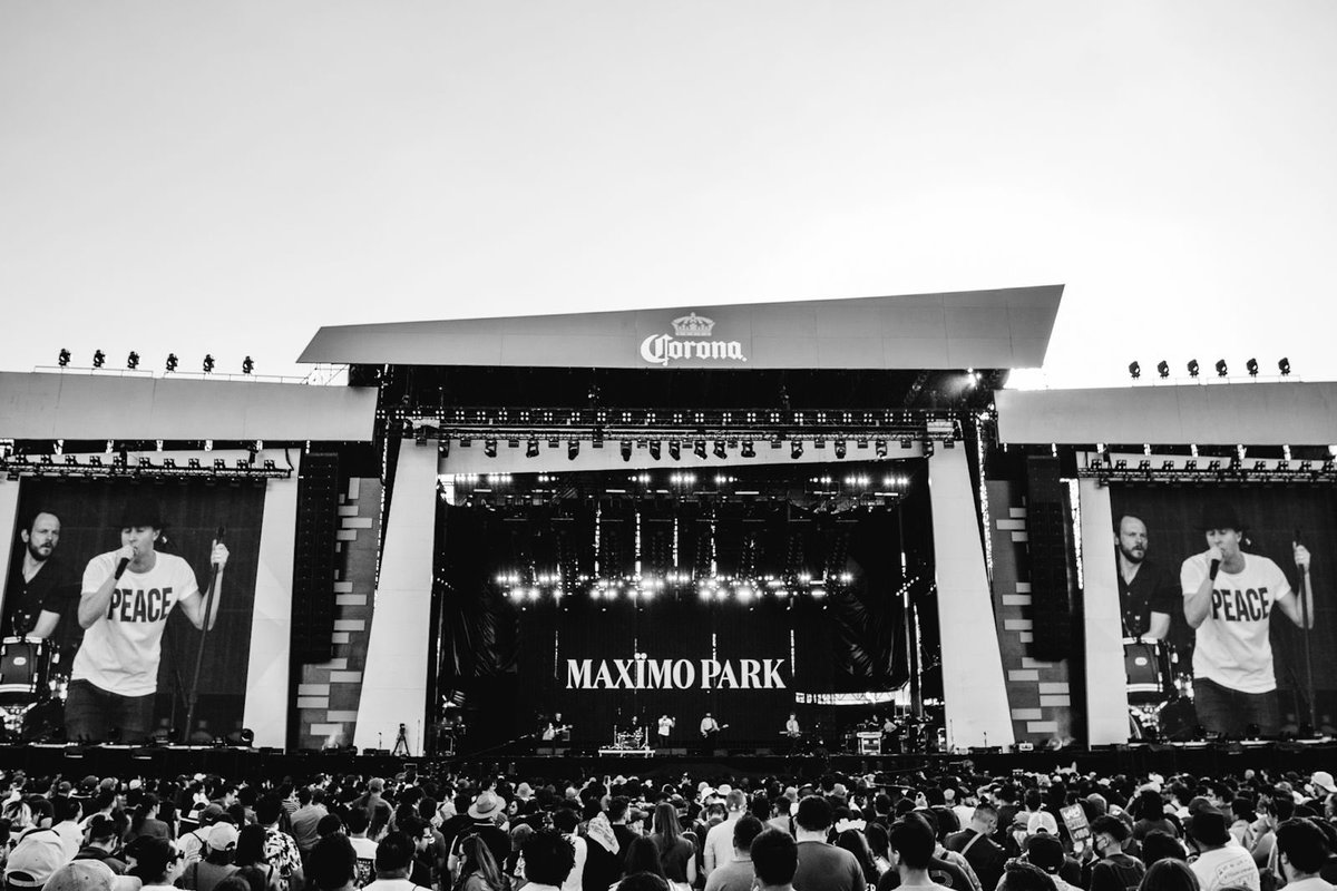 maximopark's tweet photo. Finishing the Stream Of Life tour in Mexico was a decent way to finish the year, as you can see! Thanks to all who came along to a show, to our crew, &amp; to our brilliant bandmates, Jemma &amp; Andrew. The audience reactions have been heartwarming! See you soon for more Park action. https://t.co/PWRG0TeSY8