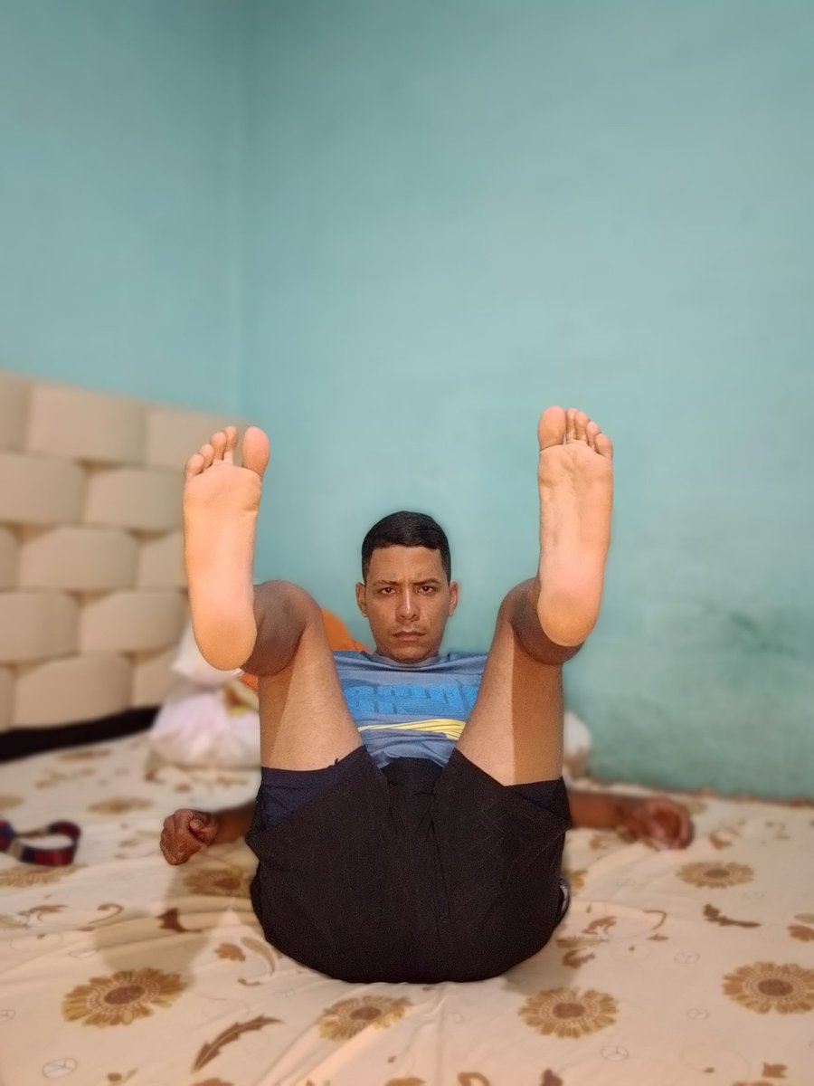 Masterfeetanyel's tweet photo. Come here, open your wallet and serve me.!
#Feet #feetdomination #feetworshi̇p #footfetısh #cashmaster #cashslaves #paypig #findom #gaycash #custom #BUYINGCONTENT #drains #sessions #poppersslave
@findomfan420 @findominfluence @MASTER_UPDATES @piesmasculinosf @SlavD https://t.co/04dDBFupYf