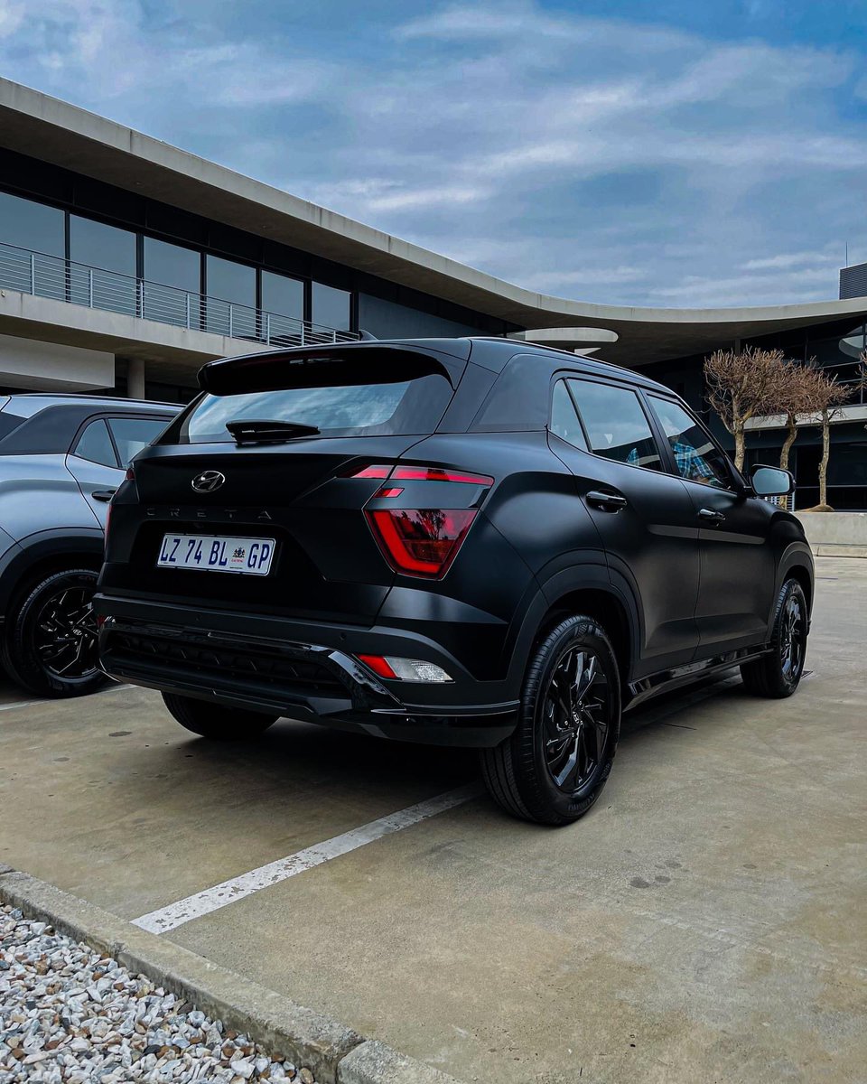 Quin_CC's tweet photo. Hyundai will never cease to amaze me. They have the most updated vehicle model lineup. Here is Hyundai Creta starting at R449500 for the base model. #hyundai #hyundaicreta #cars #HyundaiMotorsport https://t.co/vWdKLSvewi