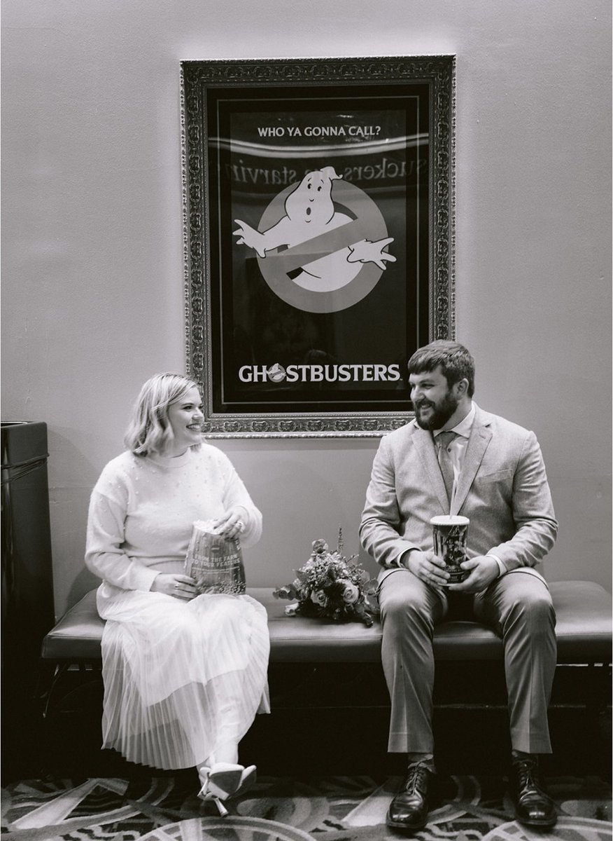 PamEllaDubs's tweet photo. me &amp; @HarkinSauce got hitched! 💍💐
We had the best day 🥰 https://t.co/S2SRgwN4fi