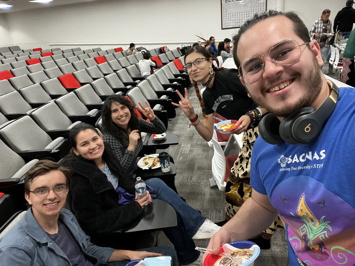UH_SACNAS's tweet photo. Thank you so much everyone who came to our Friendsgiving yesterday 🤩 we’re so glad we were able to share food and knowledge with you all, and hope to see you around! https://t.co/xi0eNmz2Fx