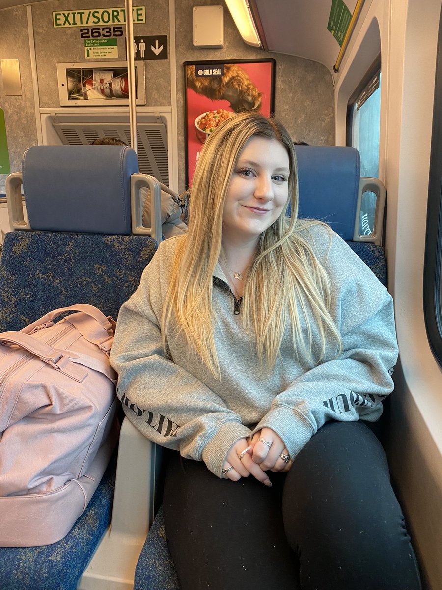 Good morning <a href="/taylornation13/">Taylor Nation</a> we are on our way to see you!!!!
#TorontoTSErasTour .  WE ARE READY FOR IT!!!!! 🇨🇦✨🫶🏻 #niagarafalls #canadianswifties #taylornation #TSTheErasTour