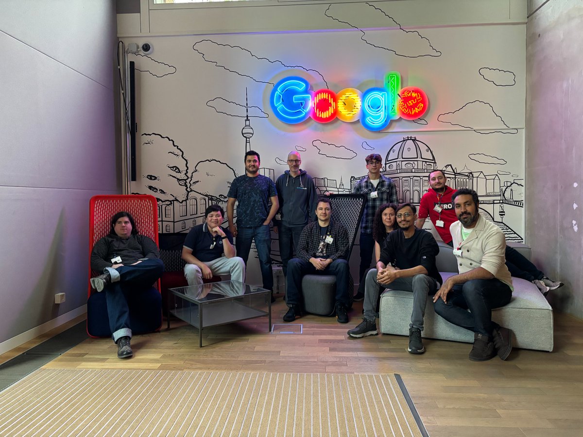 Tomorrow is the day! #DevFest Berlin 🔥

Today was hosting a lunch and the office tour for the speakers. And these are only 8 speakers out of 36 that will be tomorrow on stage. Agenda is simply fantastic!

Check out the agenda and join #DevFest tomorrow!
gdg.community.dev/events/details…