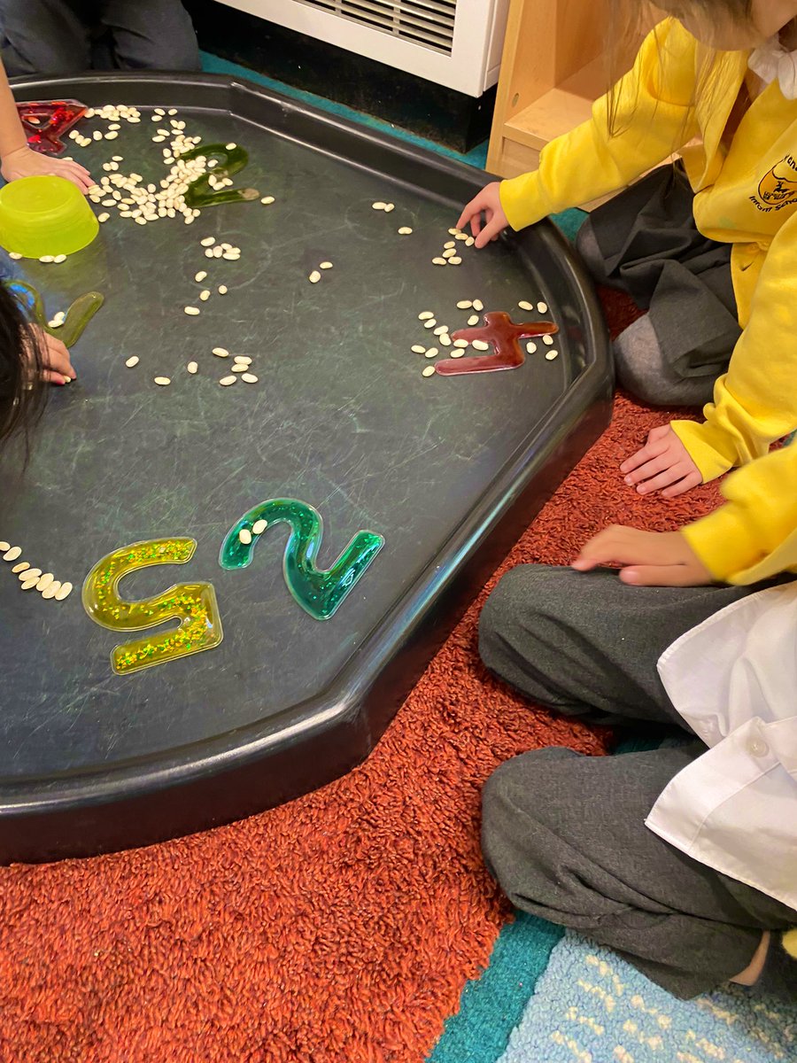 GreenClassBPEF's tweet photo. Jack and the Beanstalk themed learning this week! We have been very busy🌱✨ https://t.co/CXaoz2PZy4